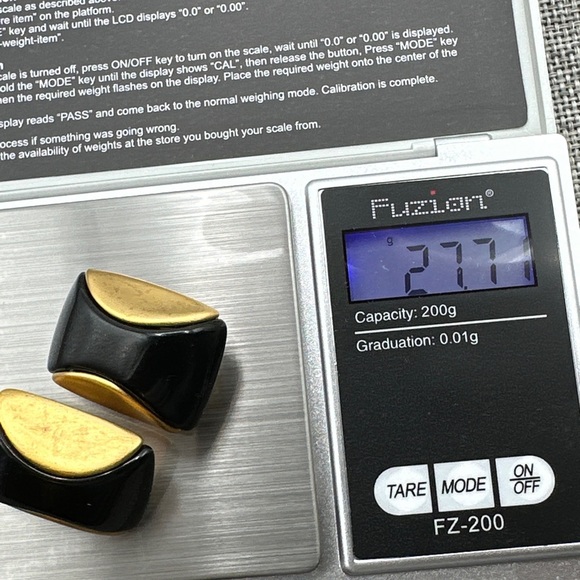 Vintage Rare Givenchy Lucite and gold tone metal Earrings Clip On 1980’s #372 - Picture 6 of 6